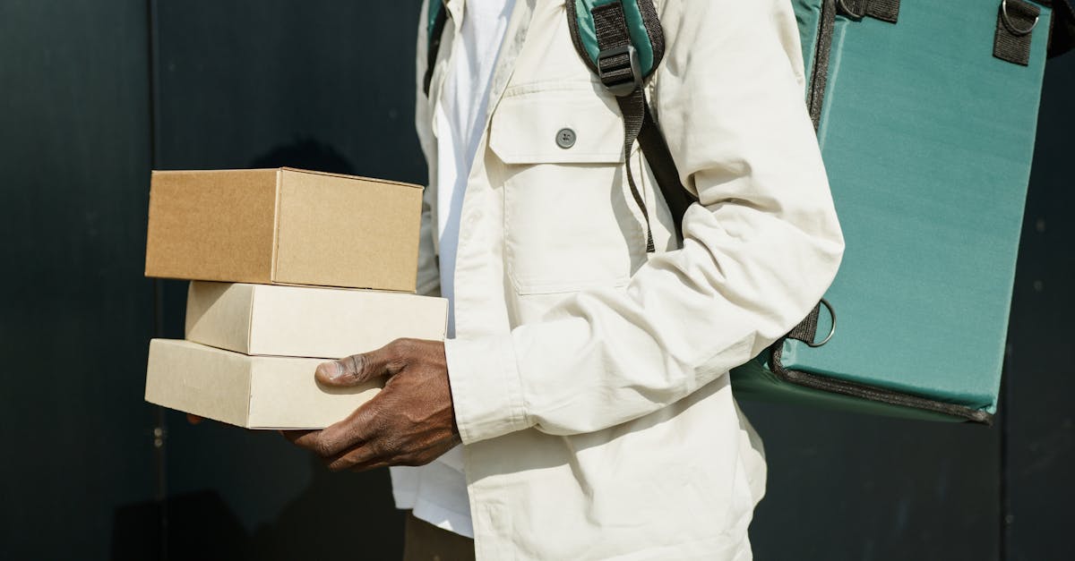 Same-Day Delivery Operations for Small Ecommerce Brands